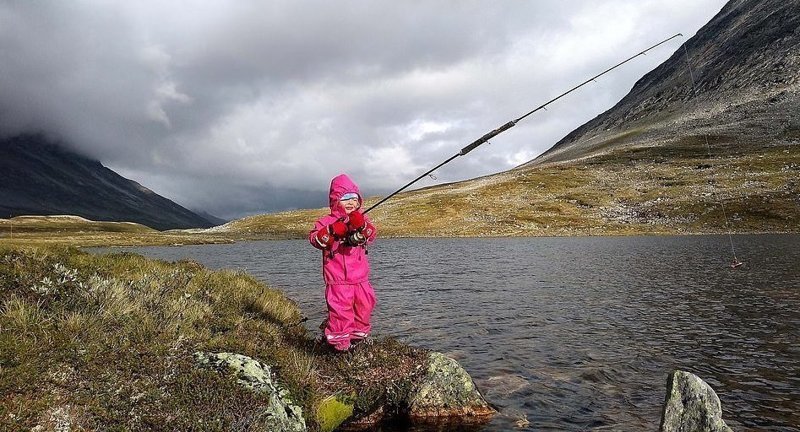 Норвежец с трехлетней дочерью совершил невероятное путешествие Норвежец с трехлетней дочерью совершил невероятное путешествие норвегия