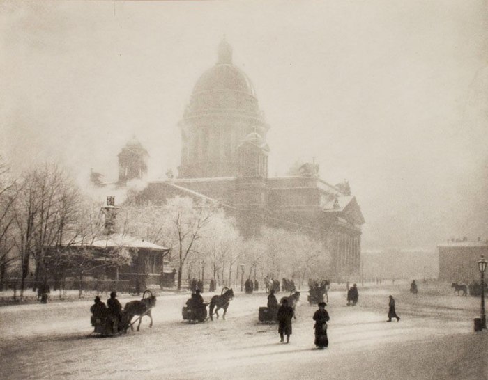 Исаакиевский собор зимой 1908 года. 