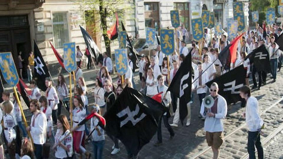 Как Макаревич съездил на Украину, не увидел бандеровцев и рассказал, что в России жить тоскливо Как Макаревич съездил на Украину, не увидел бандеровцев и рассказал, что в России жить тоскливо Макаревич, России, здесь, честь, Галичина, Андрей, увидел, дивизии, Макаревича, этого, Россию, Западную, которая, вообще, страну, только, плохо, одного, нигде, больше
