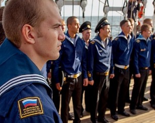 Премьер Польши отказал российским детям в воде и еде