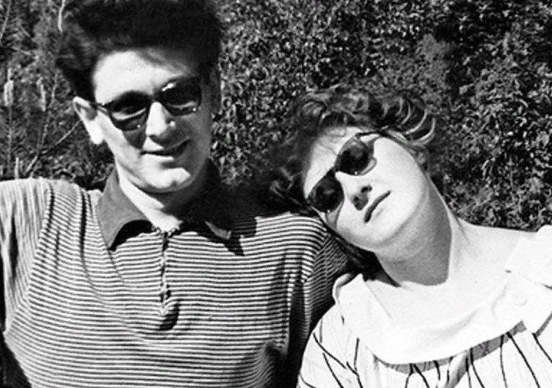 Александр Белявский: глубокая семейная драма артиста и поздняя радость отцовства Александр Белявский: глубокая семейная драма артиста и поздняя радость отцовства Звезды