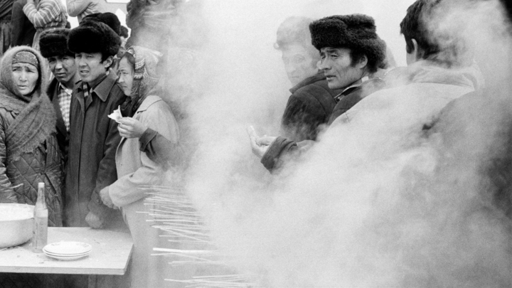 "РУССКИЕ, УЕЗЖАЙТЕ К СЕБЕ В РОССИЮ". В УЗБЕКИСТАНЕ ПЫТАЮТСЯ ЗАМЯТЬ СКАНДАЛ