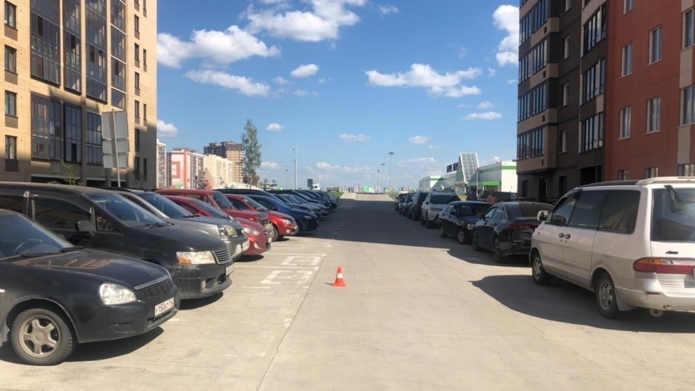 Четырехлетний мальчик попал под колеса Suzuki в Новосибирске