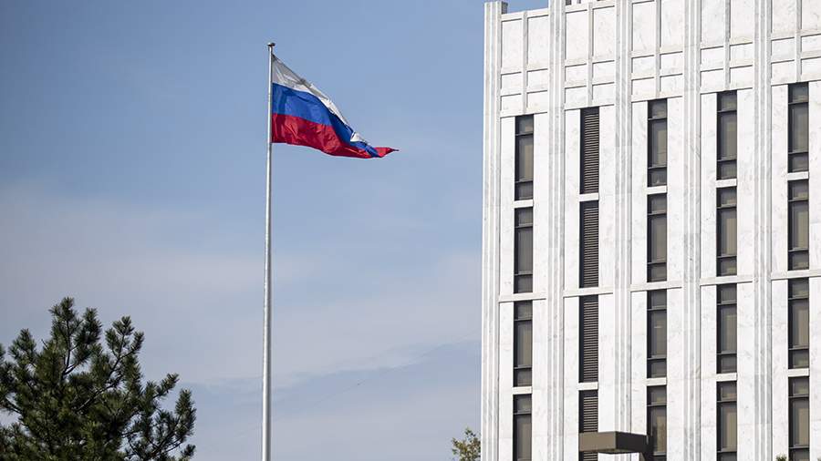 Россия потребовала компенсацию от США за простой дипсобственности