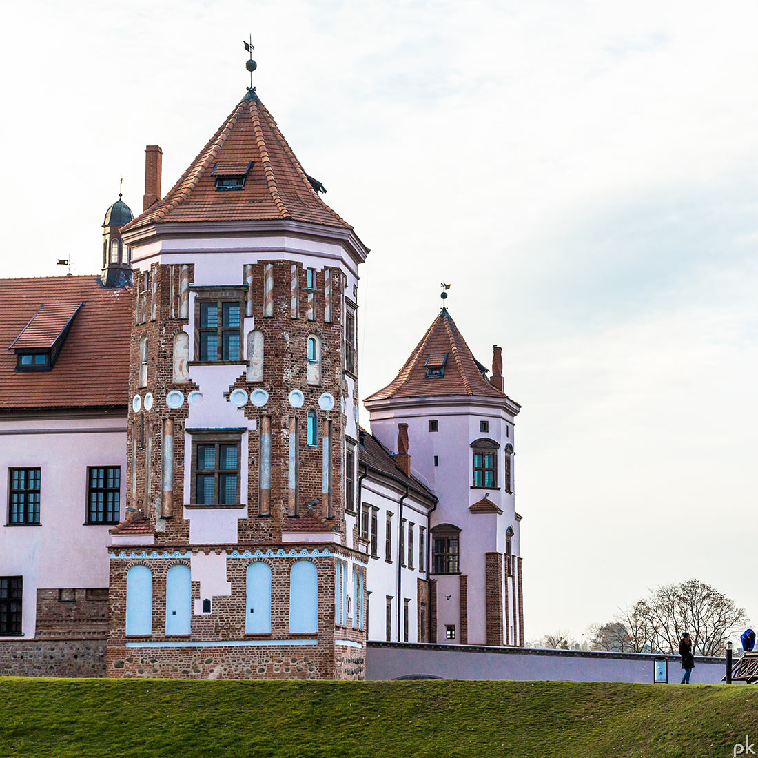 Мирский замок: исключительный образец самобытной белорусской готики Средневековья история,мир,отдых,поездка,путешествия,тур,туризм,экскурсионный тур