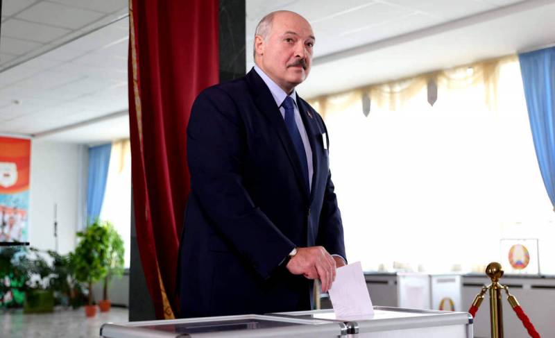 Лукашенко окончательно отказался от многовекторности