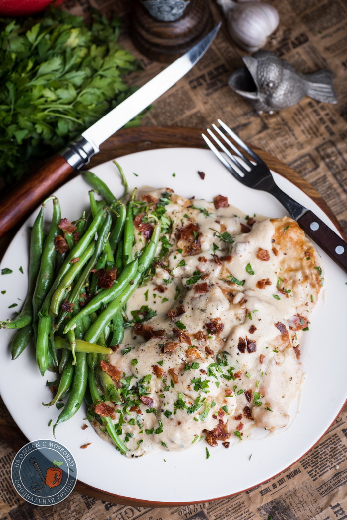 Курица в соусе с чесноком и хрустящим беконом можно, готовить, курицу, помешивая, сковороду, соуса, минут, бекон, добавить, куска, Готовить, поджарить, этапе, пармезан, делать, чеснок, народ, среднем, убрать, бекона