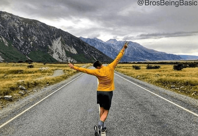 Если бы мужчины вели себя, как девушки, то их фото в Инстаграм выглядели бы таким образом Если бы мужчины вели себя, как девушки, то их фото в Инстаграм выглядели бы таким образом