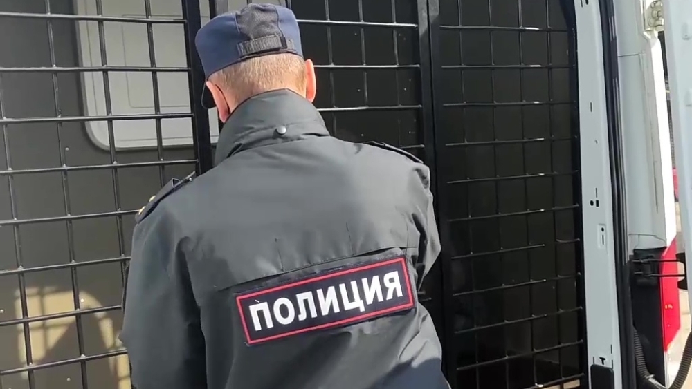 Новосибирский участковый предстанет перед судом за истязания подозреваемого