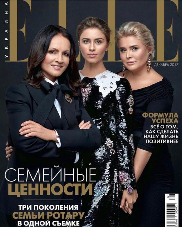 krasavica-sofiya-rotaru-snyalas-dlya-zhurnala-vmeste-s-vnuchkoj-i-nevestkoj_004