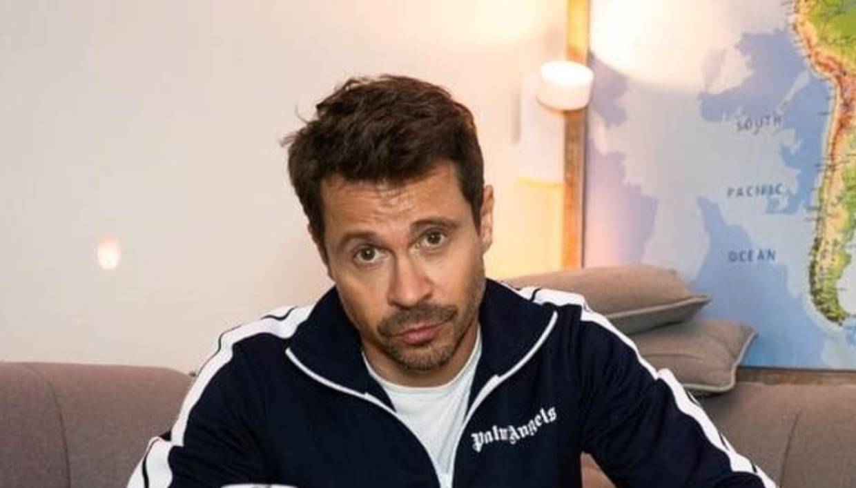 Добрый, классный мужик: актер Деревянко поделился историей знакомства с Рудинштейном