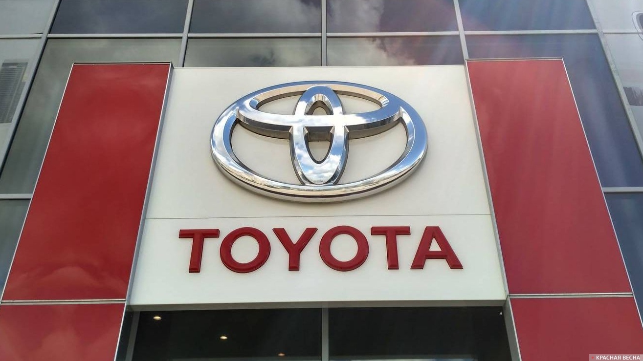 Чистая прибыль Toyota выросла