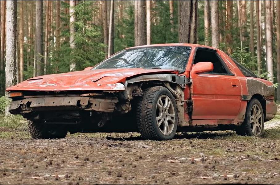 «Запорожец» и Toyota Supra очень быстро едут боком. Через лес! Блока, американского, Российские, заплыва, профессионального, каскадера, автогонщика, оператору, удалось, передать, крупные, планы, сумасшедшей, «пончиков», асфальтированной, площадке, рекеАвторы, съемочной, канала, планируют