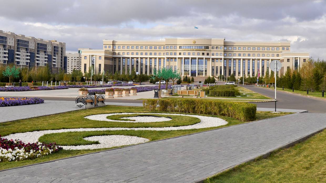 Токаев потребовал реформировать Банк развития Казахстана