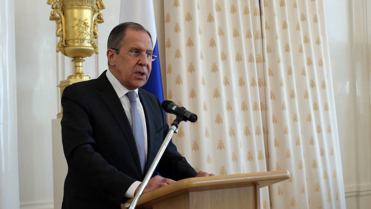 Политолог Погребинский объяснил, как Лавров одним резким словом лишил Макрона шанса на перевыборы