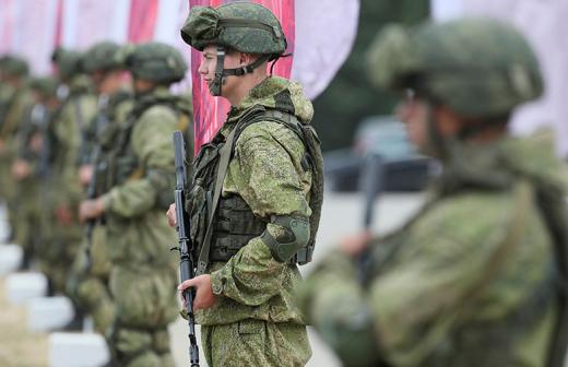 «Решений в отношении военных пенсионеров пока не принималось» военнослужащих, Минобороны, Вооруженных, денежного, расходов, бюджета, довольствия, обороны, уровня, вооружения, контракту, этого, рублей, система, военных, службы, пенсионерам, военнослужащего, России, пенсий