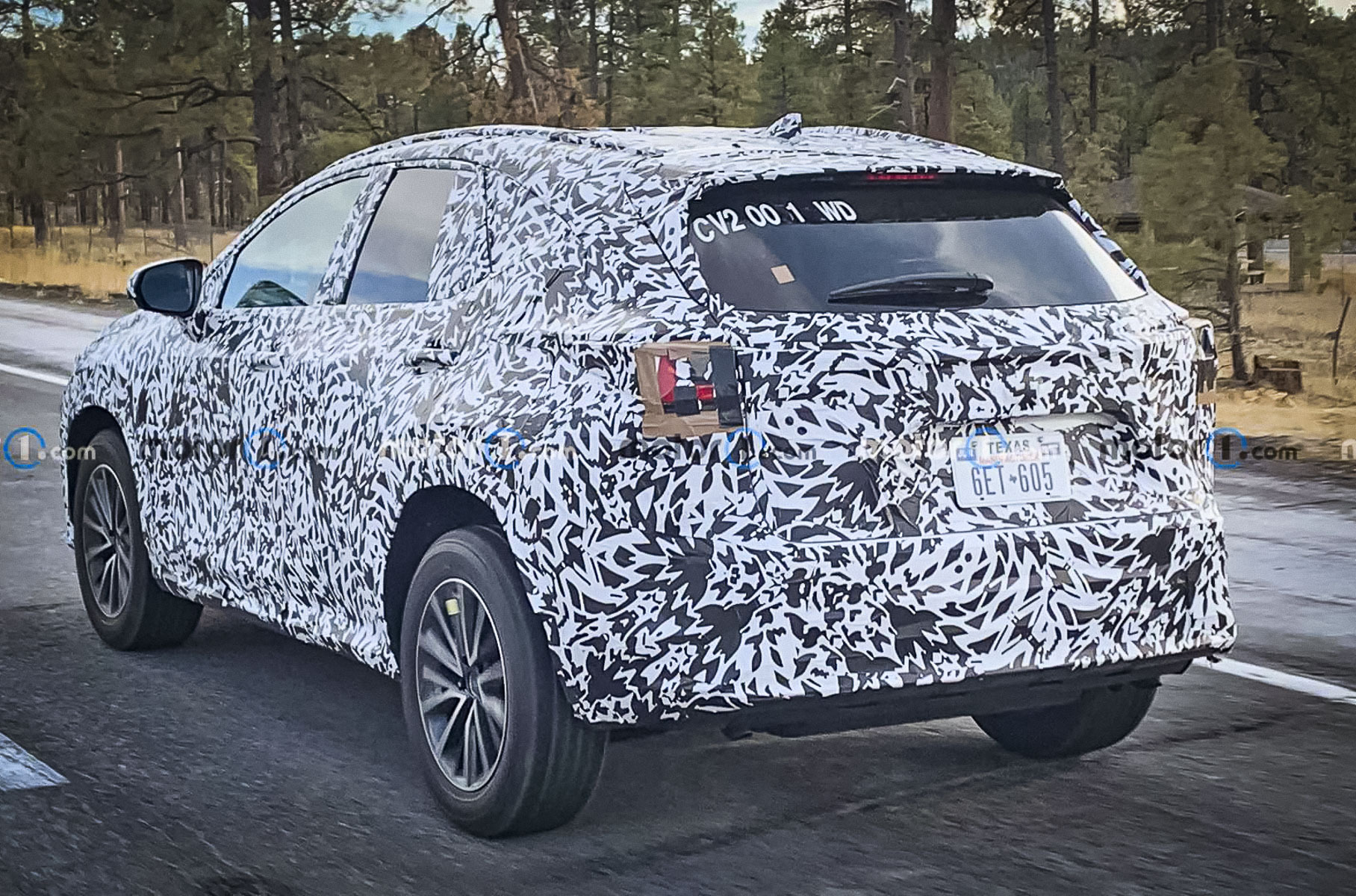 Lexus NX нового поколения впервые заметили на дороге Lexus NX нового поколения впервые заметили на дороге Новости