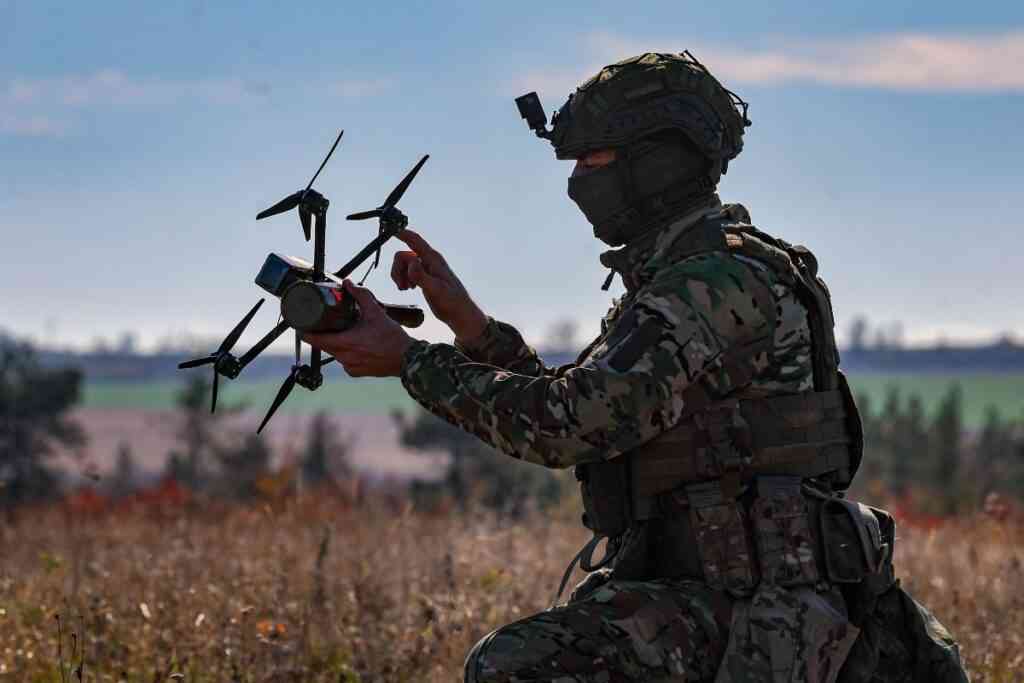 Российские войска начали получать новый тяжелый FPV-дрон «Провод»
