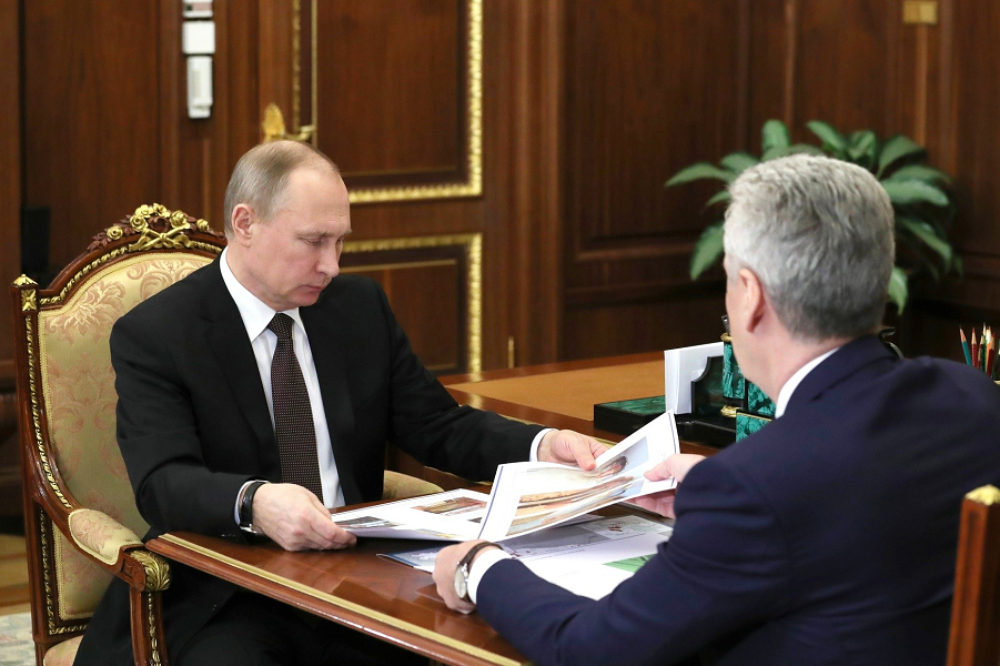 Путин принимает мэра Москвы Собянина 21.02.17.png