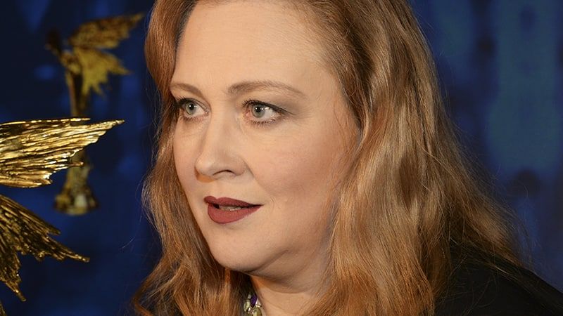 Сбежавшая из России Юлия Ауг поглумилась над сносом памятника танку Т-34 в Эстонии