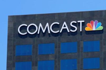 The Comcast NBC logo is shown on a building in Los Angeles, California, U.S. June 13, 2018. REUTERS/Mike Blake