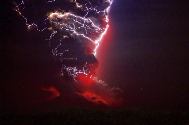 Откуда в вулканах появляются молнии: объяснение с точки зрения науки облаках, молнии, магме, очень, пепла, молний, появляются, помогает, грозового, температурКроме, разниц, формированию, высокие, электрическим, процессам, установлено, благодаря, создаются, Низкие, внушительно