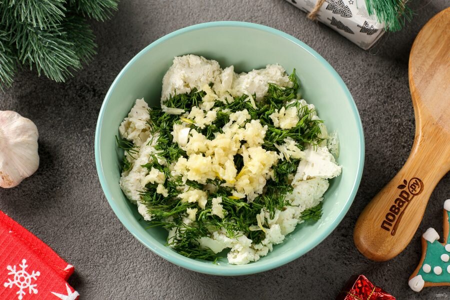 Хотите приготовить не только вкусную и красивую, но и тематическую новогоднюю закуску? Тогда берите на заметку этот классный вариант! Вам понадобится: ???? Подготовьте все необходимые ингредиенты.-2