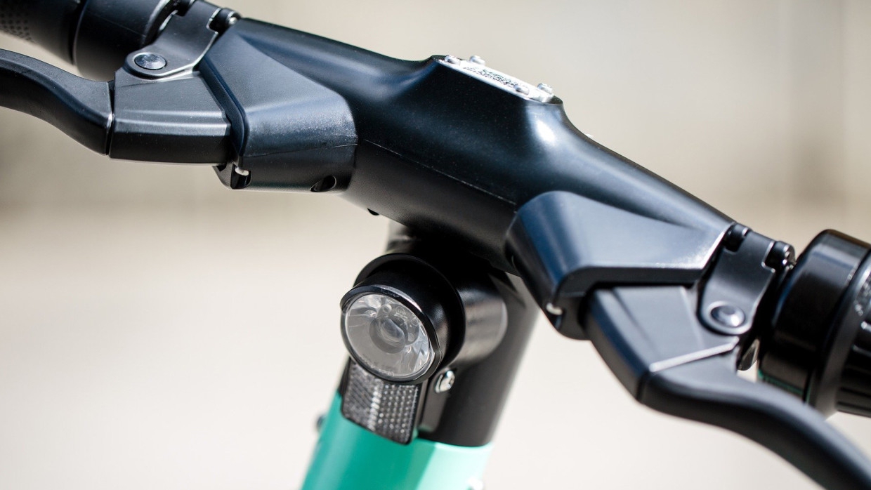 Водитель сбил 11-летнего самокатчика на юго-западе Москвы