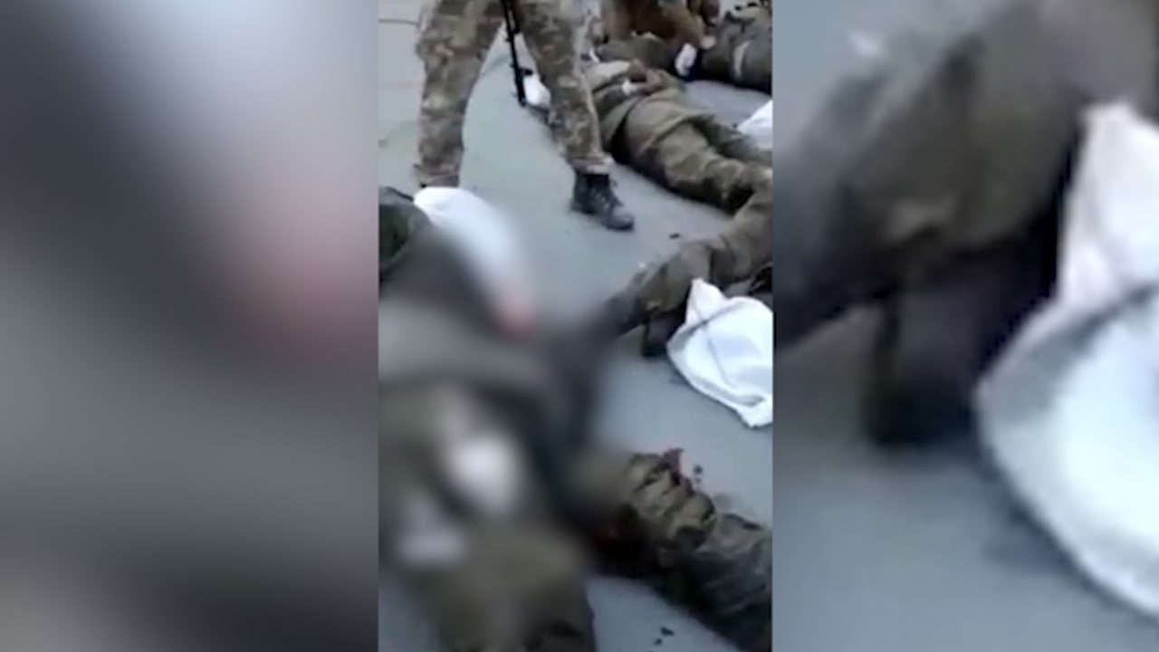 Вдохновение для садизма из методичек ЦРУ: украинские нацисты зверски пытают российских пленных украина