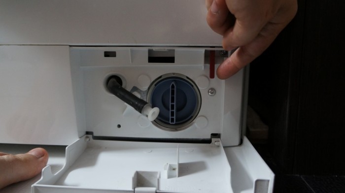 Как открыть стиральную машинку, если она заблокирована Как открыть стиральную машинку, если она заблокирована домашний очаг,полезные советы,рукоделие,своими руками,стриральная машина