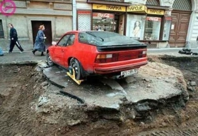 Необычные автопроисшествия