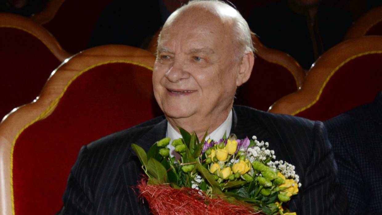 Путин поздравил поэта-песенника Добронравова с днем рождения