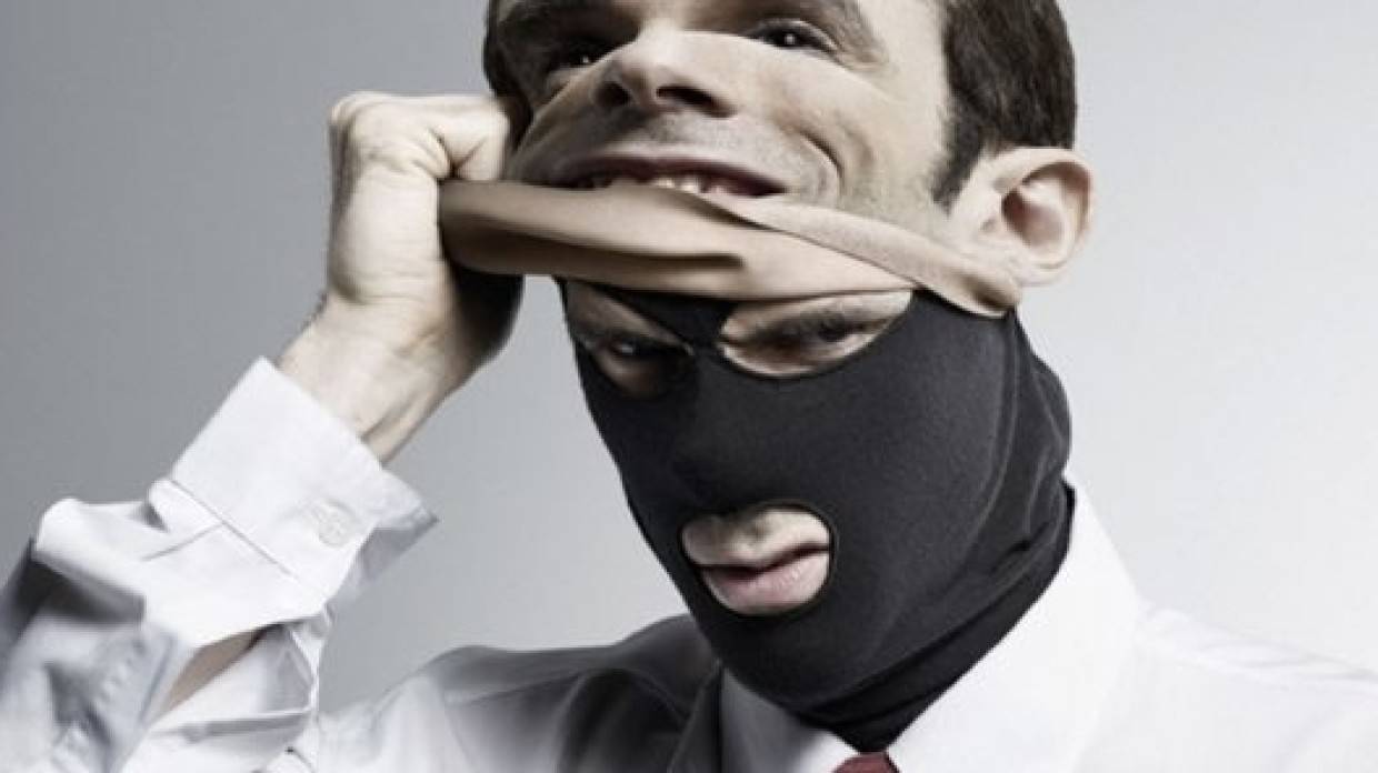 Мошенники стали обманывать россиян под предлогом сбережения от санкций