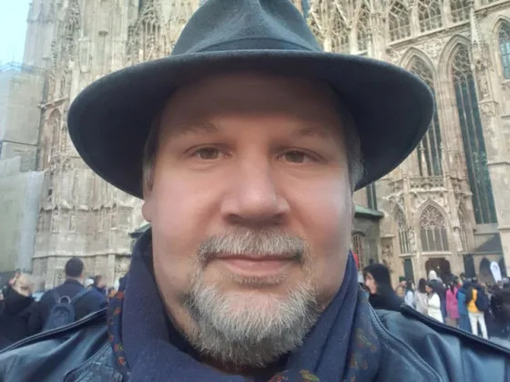 переводчик Александр Ницберг вернулся в Россию после сорока лет за границей