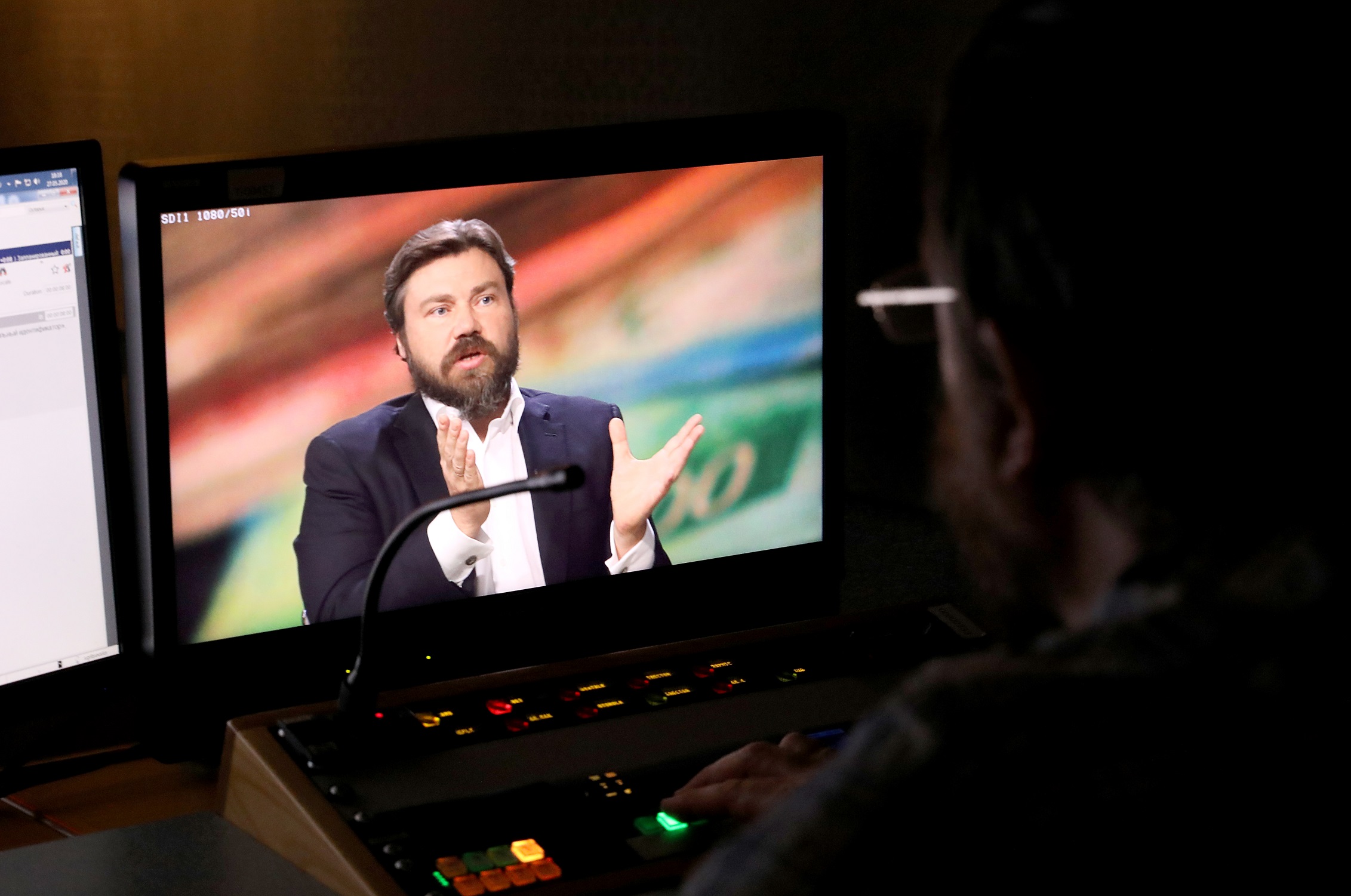 "Бесогон" номер два: После Михалкова Греф устроил новую атаку?