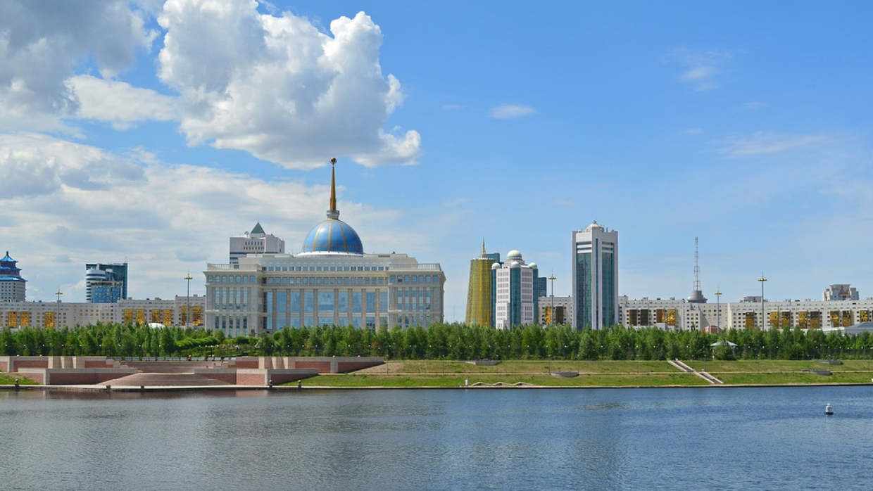 Депутат парламента Казахстана Саиров объяснил отставку зятьев Назарбаева реформой Токаева