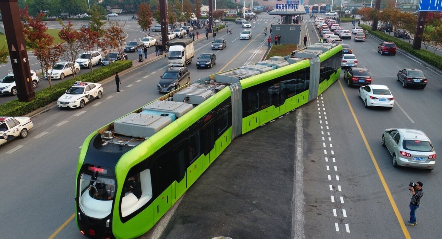 Трамбус ART — уникальный трамвай для города