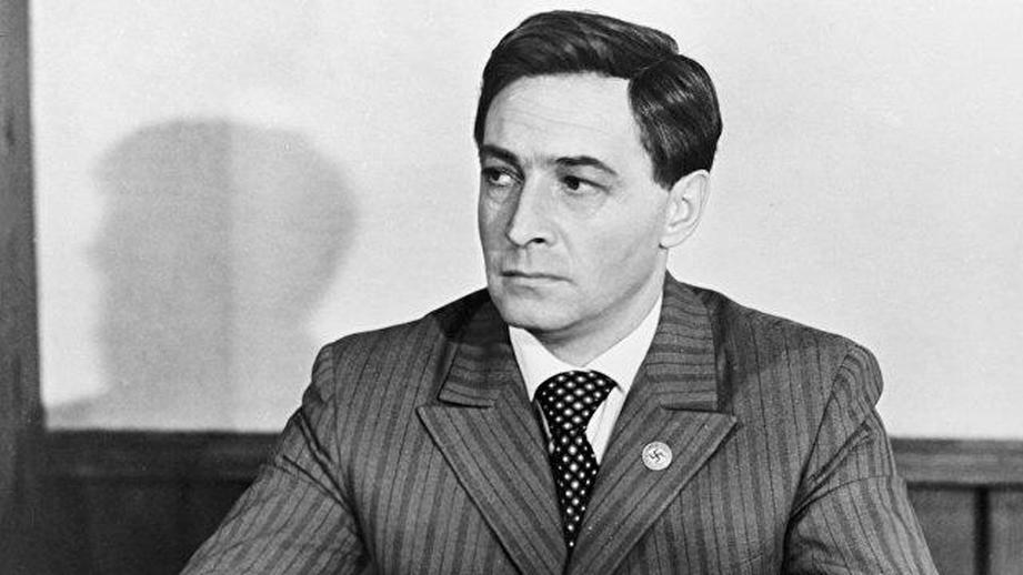 "Меня предала жена, а потом и дочь". 10 лет одиночества и нищеты легендарного "Штирлица" нашего кино "Меня предала жена, а потом и дочь". 10 лет одиночества и нищеты легендарного "Штирлица" нашего кино Жизнь,Истории,проблемы,семья