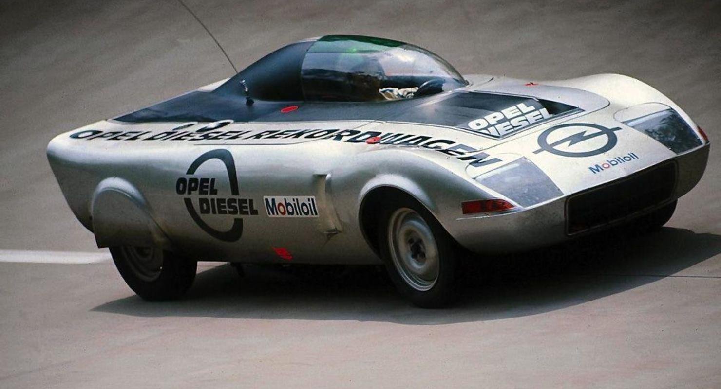 «Опели», которые так и не увидев дорог, оказались в музее