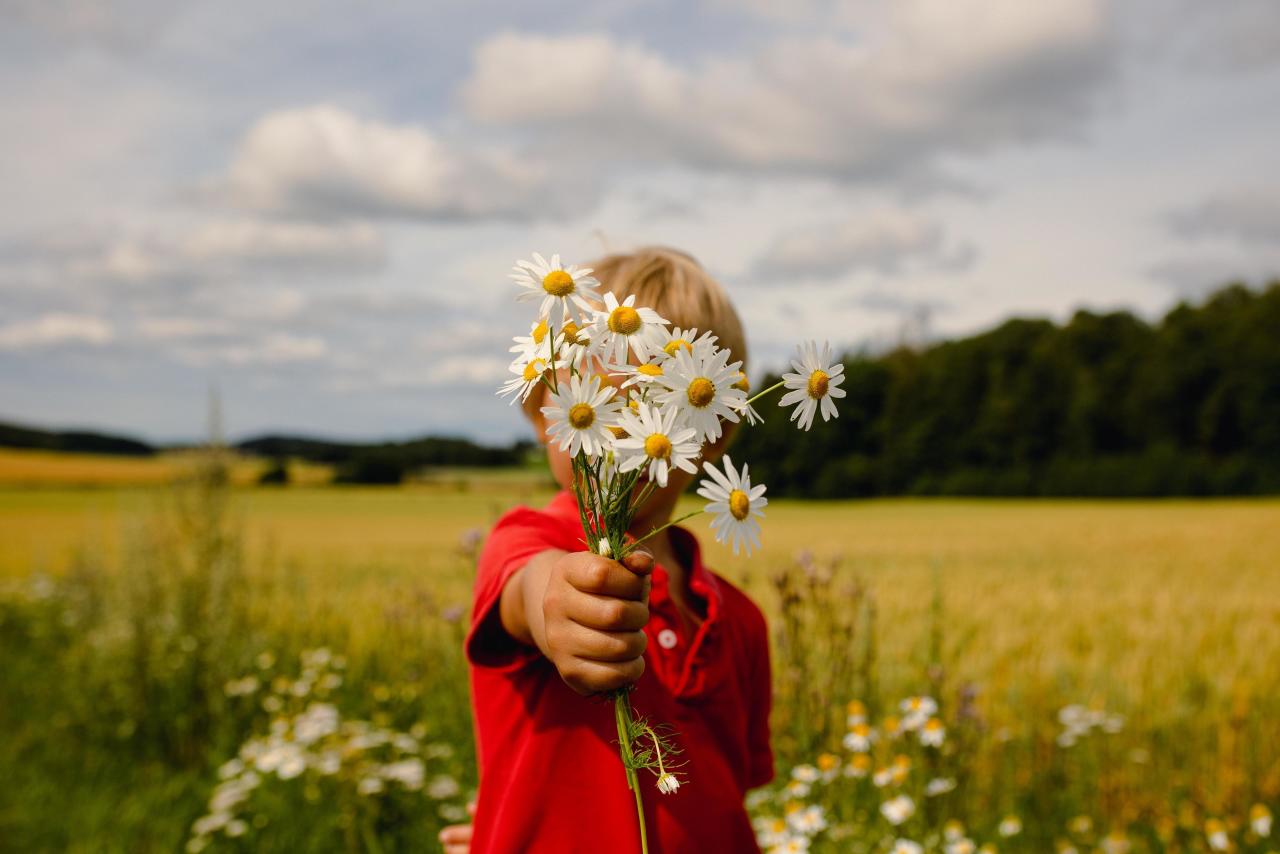 «Ты знаешь, сколько еще их у тебя будет!»: какие фразы нельзя говорить ребенку, если он влюбился очень, сказать, важно, нужно, ничего, любви, любовь, ребенок, будет, чувства, объект, ребенка, чтото, здорово, родители, только, любовь —, можете, такой, ситуации