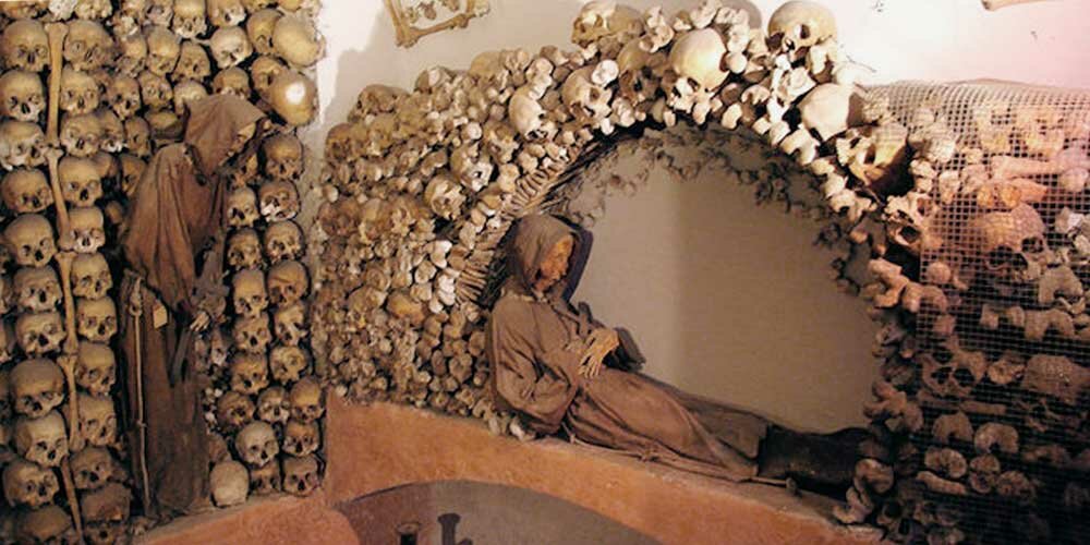 Крипта капуцинов. Крипта капуцинов в риме фото. Рим костница капуцинов. Крипта капуцинов. Крипта капуцинов в риме.