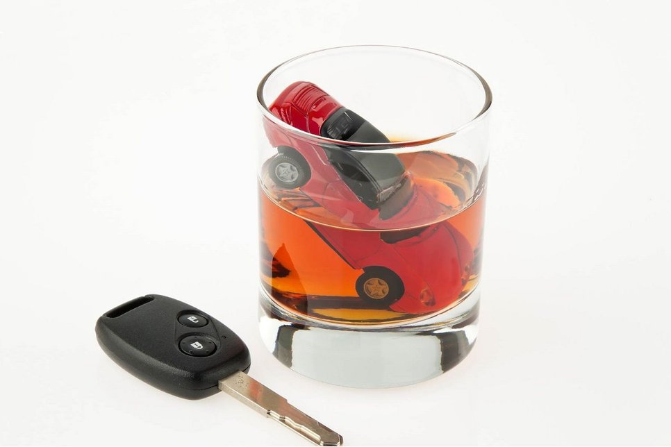 Протрезветь — и за руль: сколько времени нужно