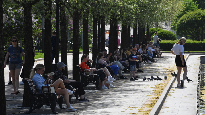 "Я виноват перед вами". Раскаяние российского министра напомнило о дне… когда снизу постучали