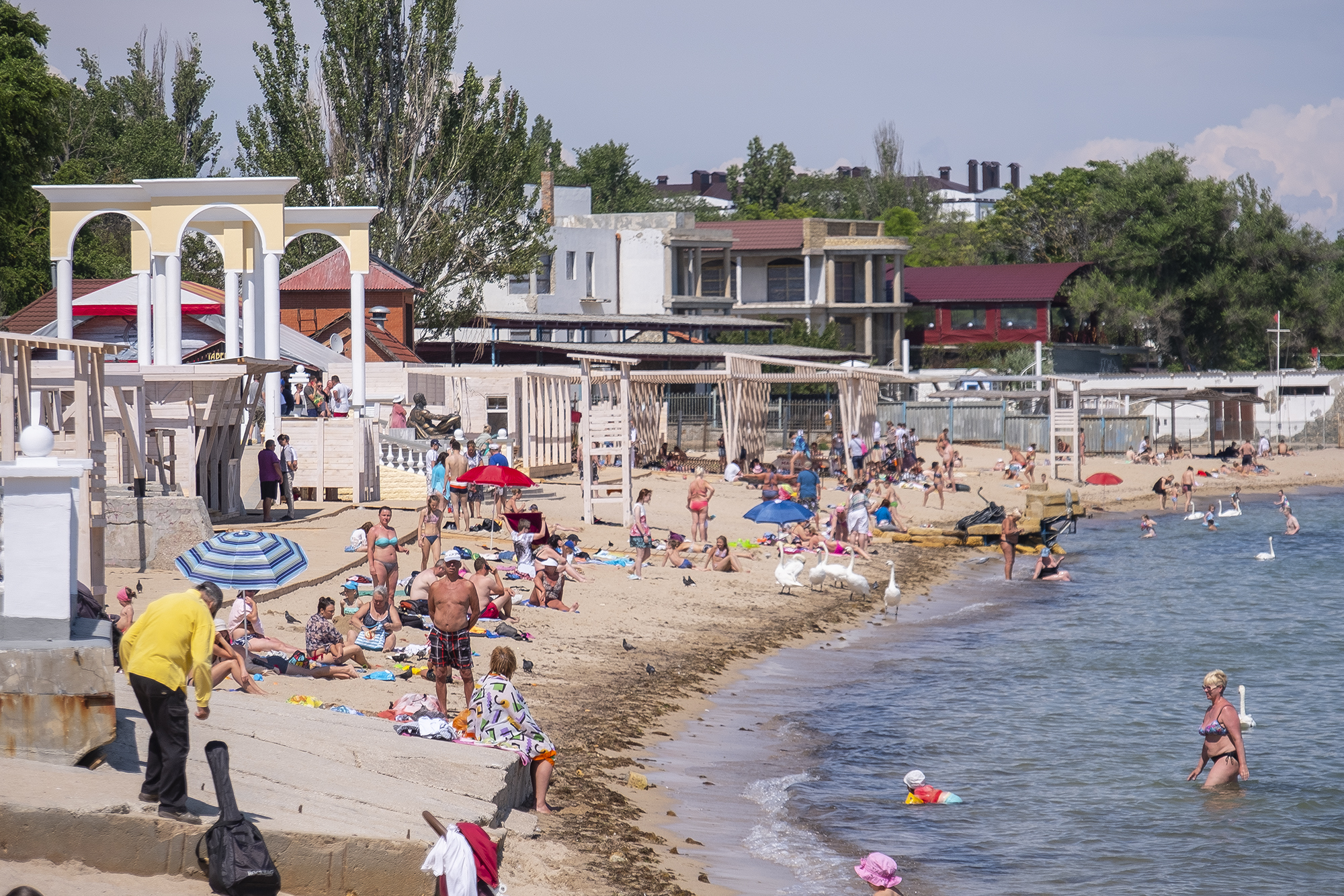 Коронавирусные пляжи Крыма Евпатории, место, можно, чтобы, самое, городском, обычно, сделал, сезон, сейчас, Печальное, пляжи, постараться, нужно, прошлые, народу, половине, загородные, снимал, вечером