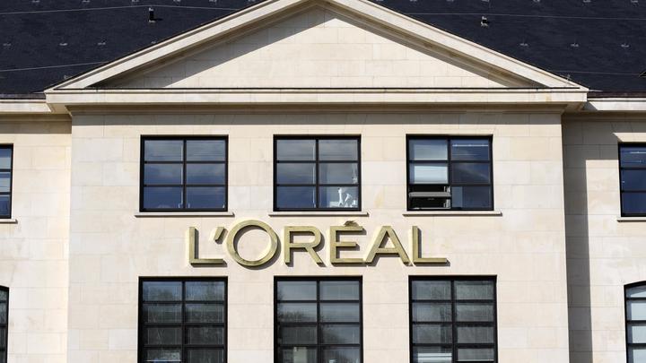 "L’Oréal, что с тобой?": Фирме объявили бойкот после отказа от косметики для "белых"