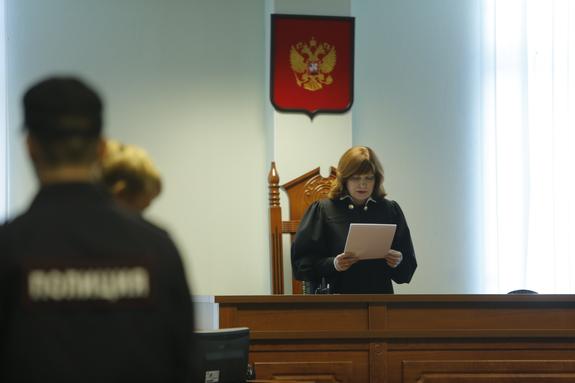 Петербургский суд вынес девять обвинительных приговоров преподавателю колледжа