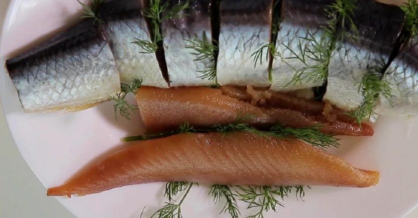 Как выбрать селедку с икрой