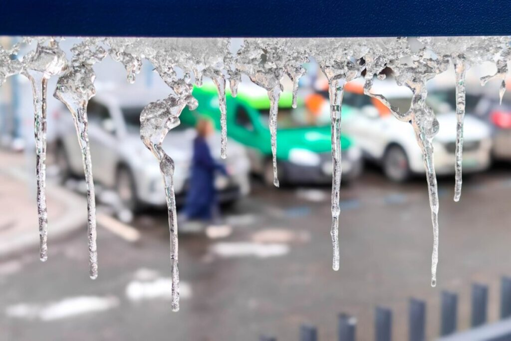 Тень сосульки и взгляд цыганки: 6 страхов русских, которые не понимают иностранцы