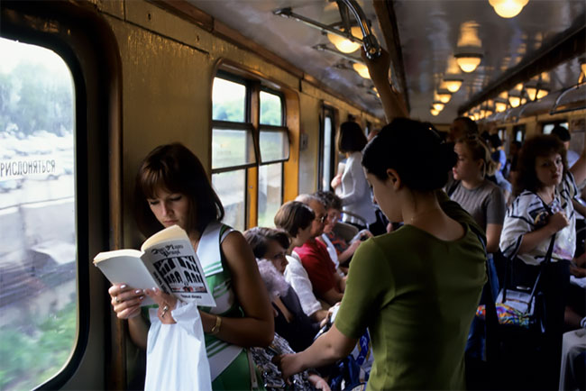 Рожденные в СССР: снимки русских девушек 1990-х годов Рожденные в СССР: снимки русских девушек 1990-х годов