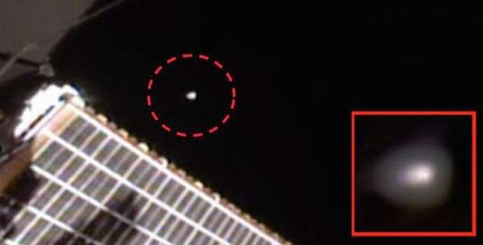Камера МКС приблизила НЛО и сразу прервала трансляцию